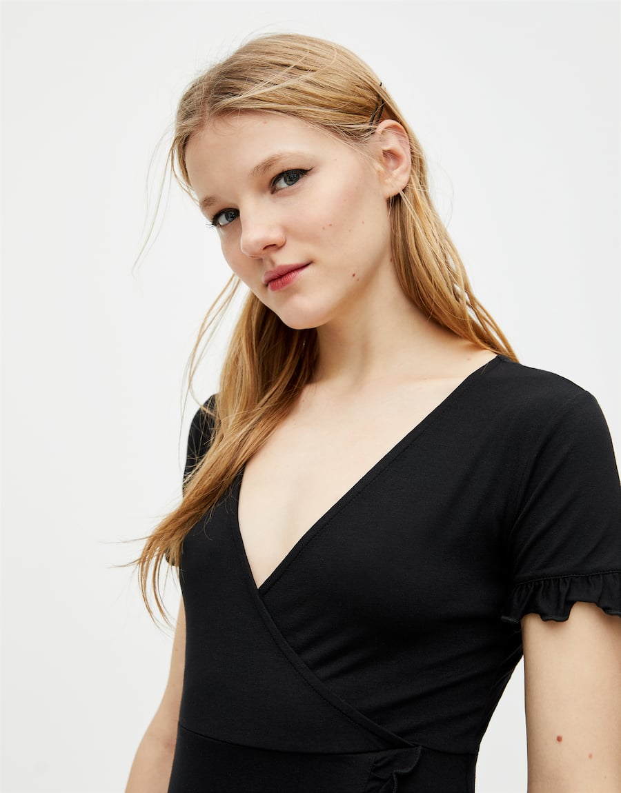 Ruffled crossover dress - cherry-trang